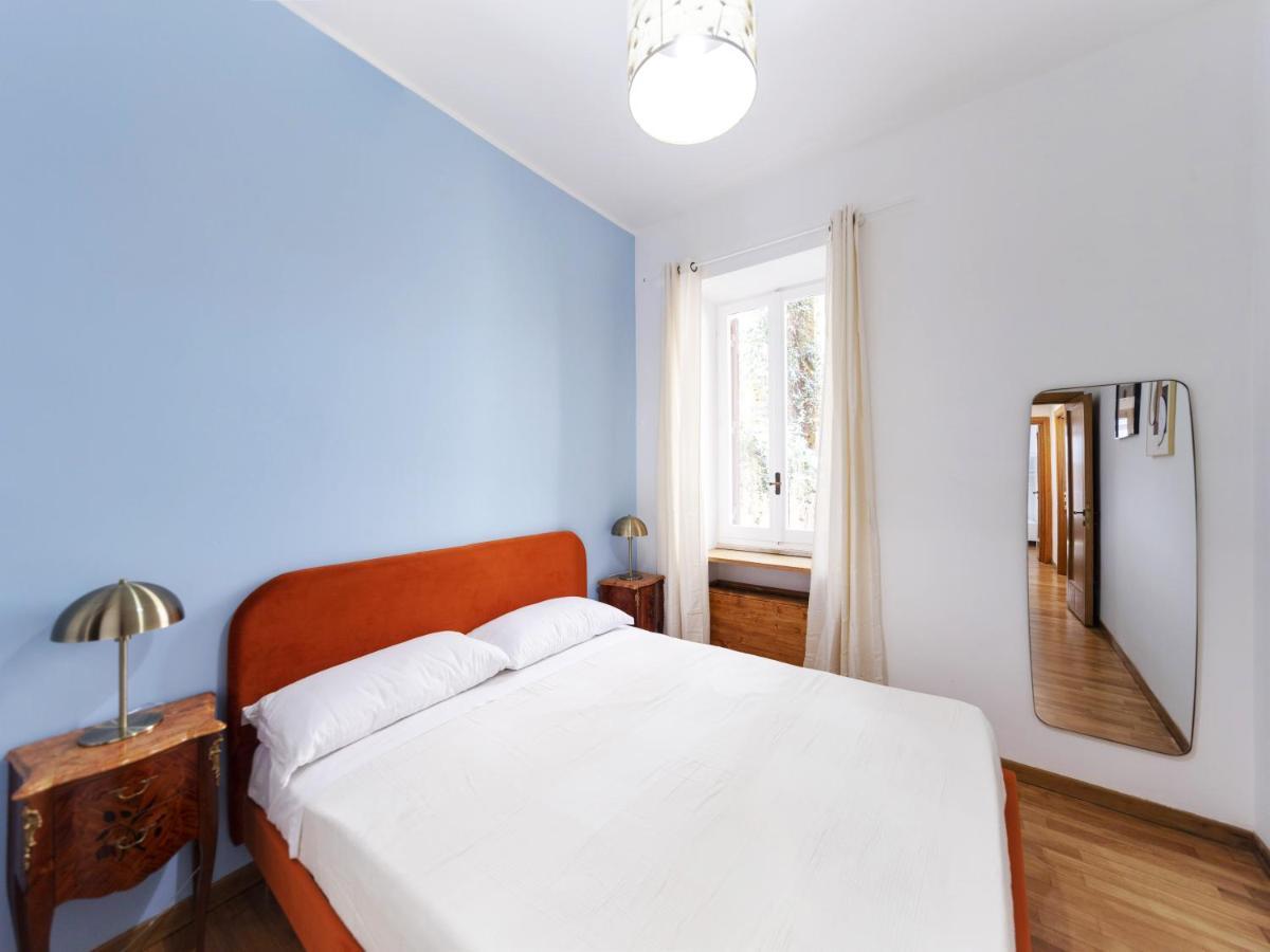 Rome Apartment Lägenhet