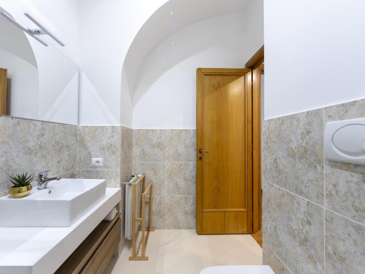 Rome Apartment Lägenhet